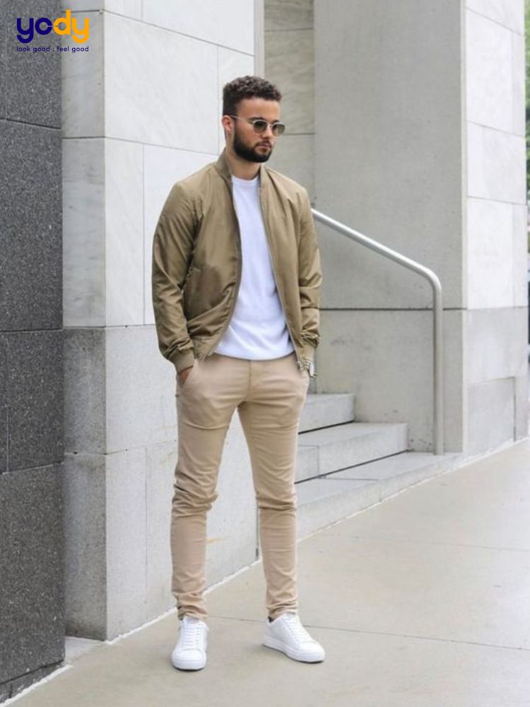 Cách phối đồ với quần kaki nam cùng bomber jacket