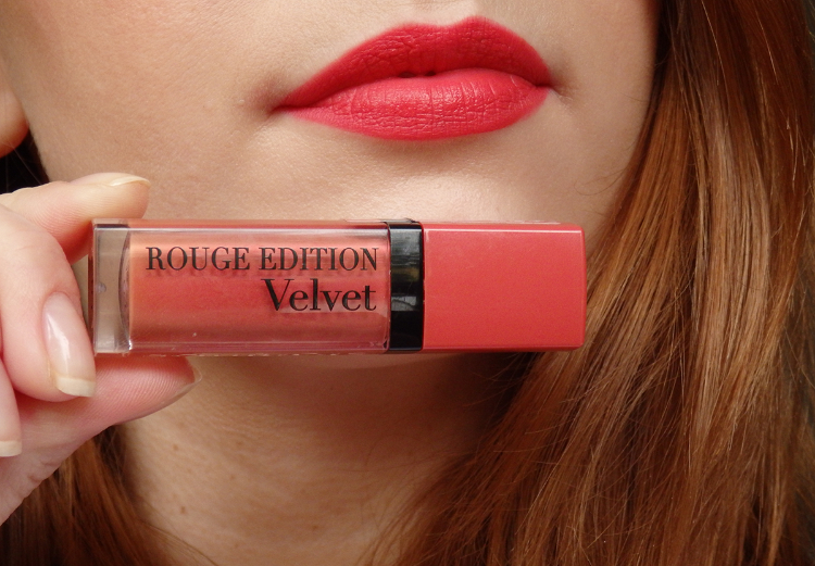 Bourjois Rouge Edition Velvet màu hồng đào 04 – Peach Club