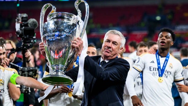 Huấn luyện viên Carlos Ancelotti - Bố già của Châu Âu