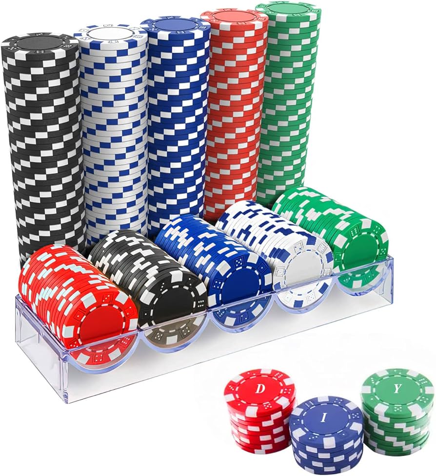 100 miếng chip poker chuyên nghiệp có hộp lưu trữ, Bộ chip poker sòng bạc 5 màu, chip poker sòng bạc đất sét tổng hợp 11,5 gram cho các trò chơi bài sòng bạc Texas Holdem Blackjack (có hộp trong suốt): Amazon.co.uk: Trò chơi & Đồ chơi