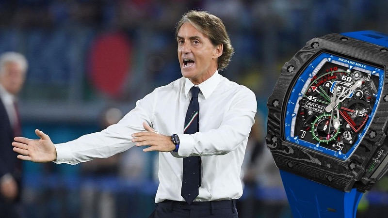 Tên của huấn luyện viên Roberto Mancini cũng được đặt cho chiếc đồng hồ tiền tỷ