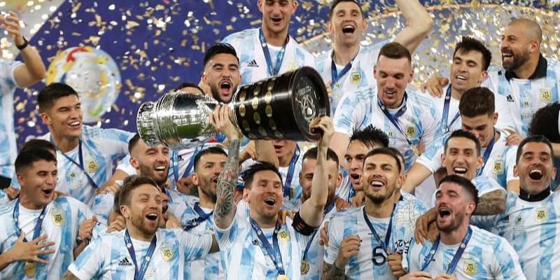 World Cup có thể được tổ chức ở nhiều nước vài năm một lần. 