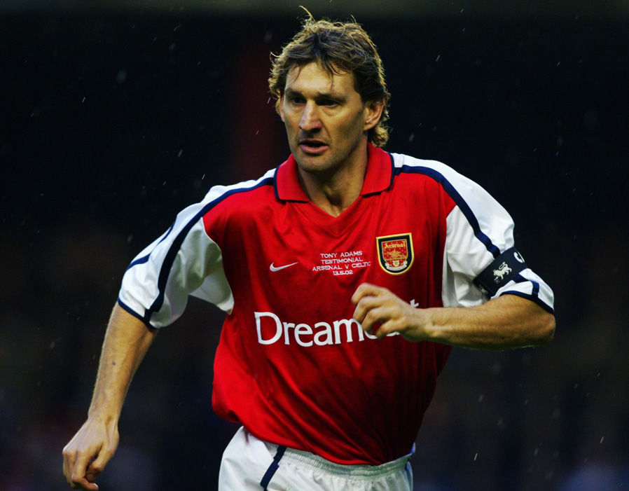 Bộ ảnh: Huyền thoại Tony Adams đến La Liga với tư cách là huấn luyện viên