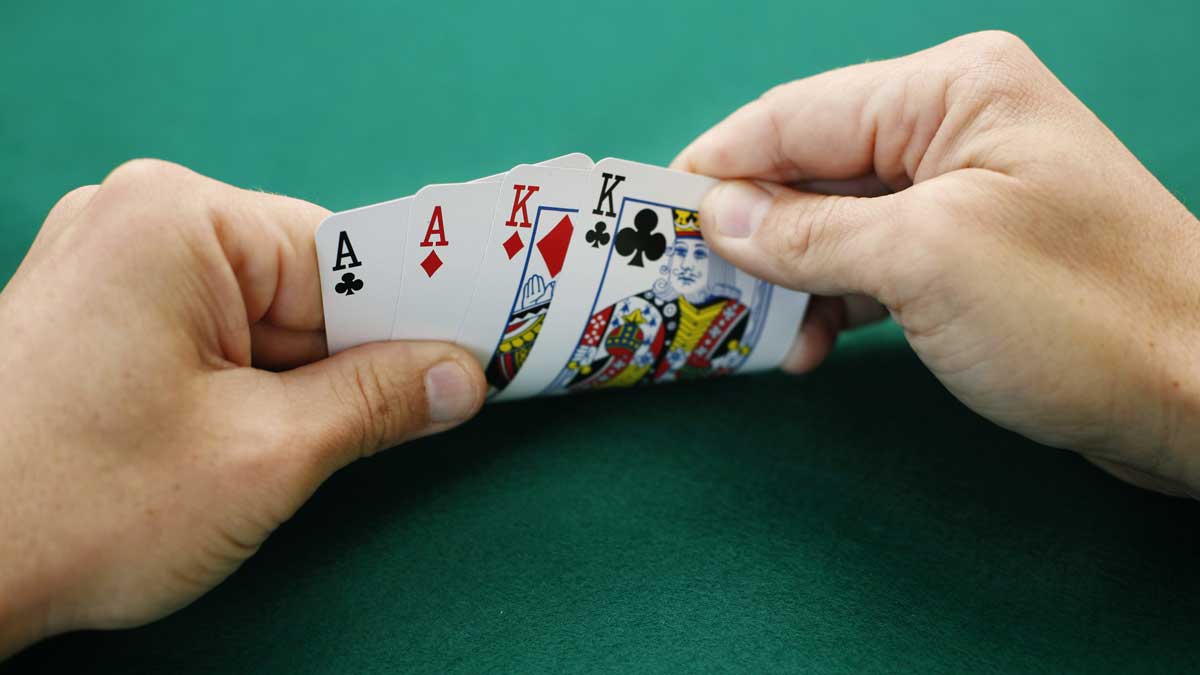 20 quân bài mở đầu tốt nhất khi chơi Omaha Poker | Tự nhiên8