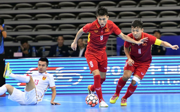 Futsal là gì? Sự khác biệt giữa futsal và bóng đá truyền thống - NamPt Sport