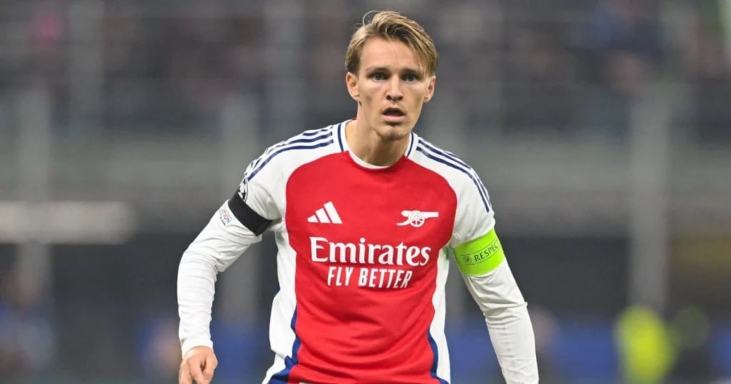 10 Best Premier League Midfielders Currently