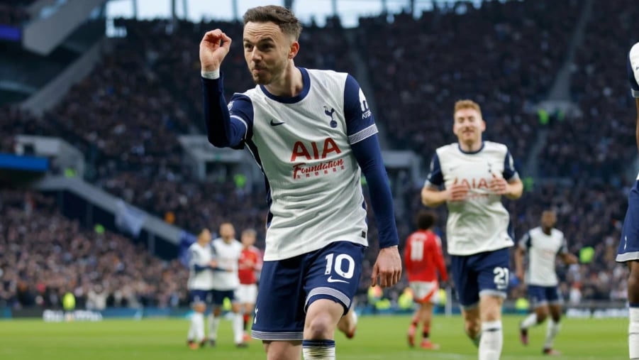 10 Best Premier League Midfielders Currently