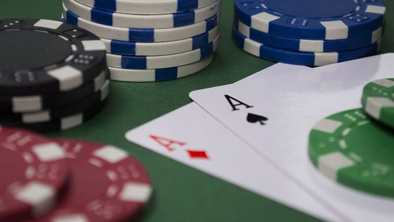 Hướng dẫn: Cách chơi Blackjack dễ dàng cho người mới bắt đầu