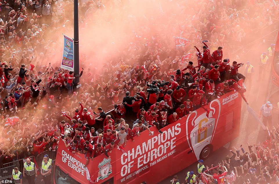 Người hâm mộ Liverpool được gọi là gì? Biệt danh của Liverpool có nghĩa là gì?